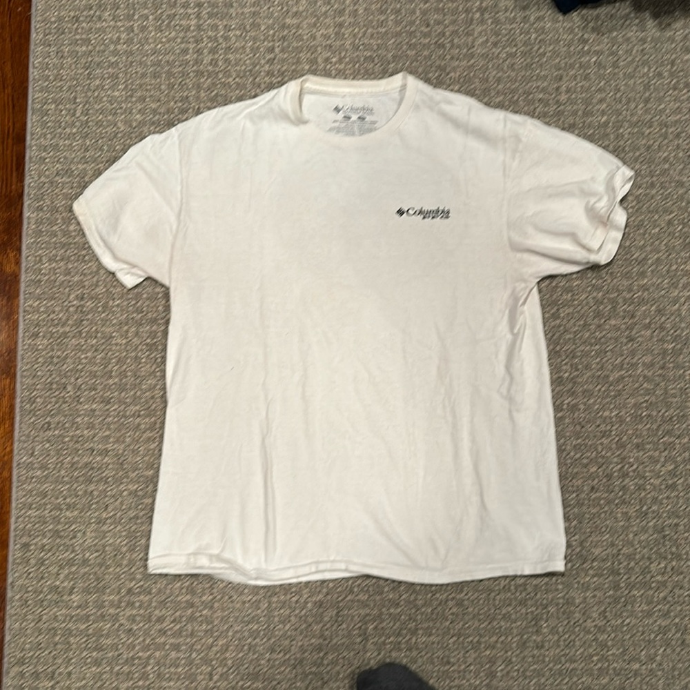 Columbia Men’s Graphic Fish T